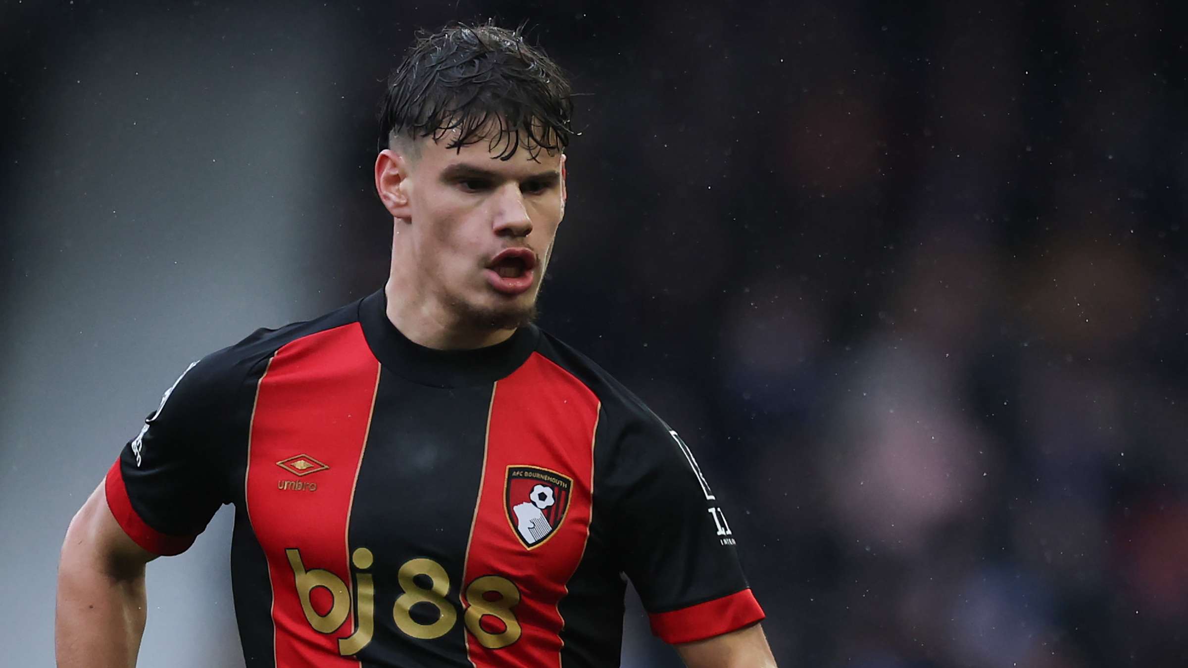 瀕臨瓦解 瀕臨瓦解