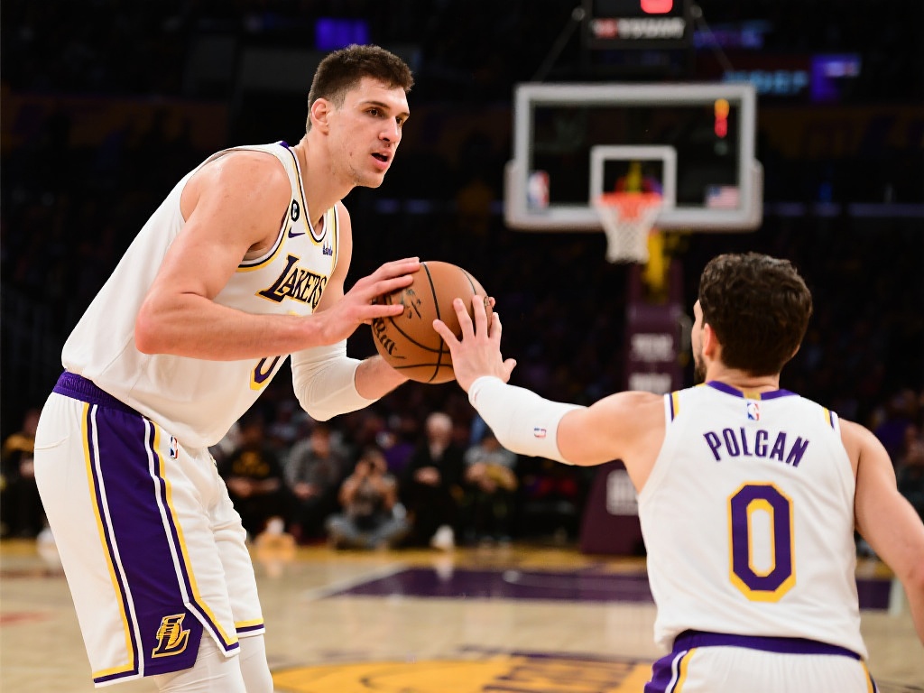 现出了惊人 现出了惊人